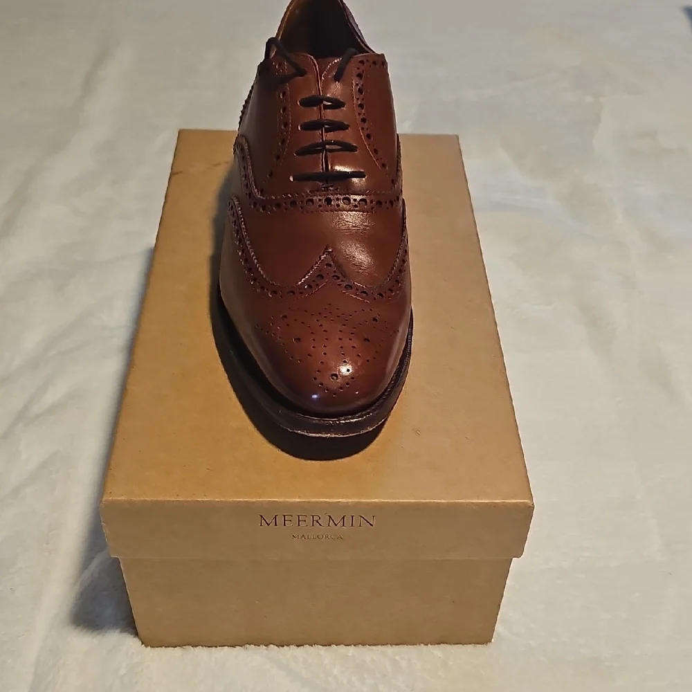 Classic Men's Brown Wingtip Oxford Dress Shoes